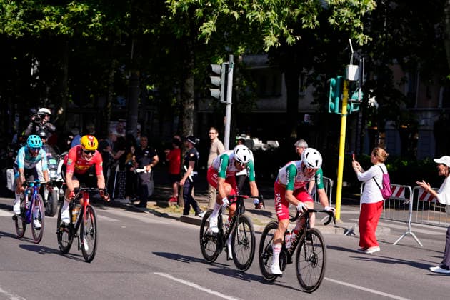 The pack rides during Stage 15 of the Giro d™Italia, from Voghera to Milano, Italy, Sunday, May 24, 2026.  Copyright: xFabioxFerrarix xLaPressex