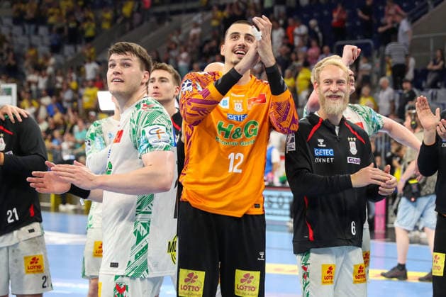 24 05 2026, xgox, Handball Daikin HBL Rhein Neckar Löwen SC Magdeburg emspor, f l Elvar Oern Jonsson Magdeburg, 19 , Matej Mandic Magdeburg, 12 , Matthias Musche Magdeburg, 6 Cheering about the victory, cheering after the end of the game Mannheim