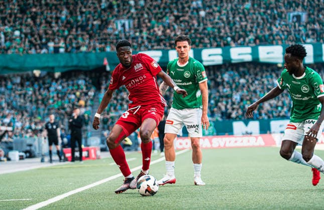 BERN, SWITZERLAND - MAI 24 : Keasse Paul Henri Bah of Stade Lausanne-Ouchy and Aliou Balde of FC St.Gallen in action during the final Switzerland Cup match between FC Stade Lausanne-Ouchy v FC St-Gallen at Stadion Wankdorf Bern on Mai 24th, 2026 in Bern, Switzerland (Photo by Lara Tissières Press Photo) Copyright: xLaraxTissièresx xSPPx Sportspressphoto_153944