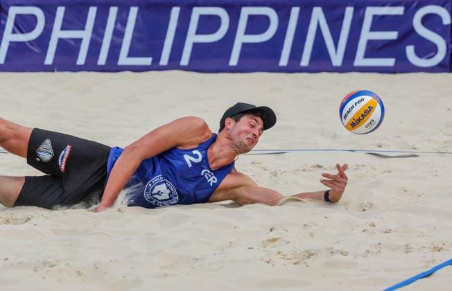 (260524) -- LAGUNA PROVINCE, May 24, 2026 -- Sven Winter of Germany competes during the men s bronze medal match between Philipp Huster Sven Winter of Germany and Julian Friedli Jonathan Jordan of Switzerland at the Volleyball World Beach Pro Tour Challenge in Laguna Province, the Philippines, May 24, 2026. ) (SP)PHILIPPINES-LAGUNA PROVINCE-VOLLEYBALL WORLD BEACH PRO TOUR CHALLENGE ROUELLExUMALI 