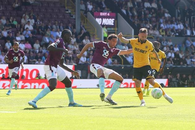 Adam Armstrong of Wolves shoots Burnley v Wolverhampton Wanderers, Premier League, Football, Turf Moor, Burnley, UK - 24 May 2026Burnley Turf Moor United Kingdom EDITORIAL USE ONLY No use with unauthorised audio, video, data, fixture lists, club league logos or live services. Online in-match use limited to 120 images, no video emulation. No use in betting, games or single club league player publications.  Copyright: xPhilxOldham Shutterstockx 16889832o