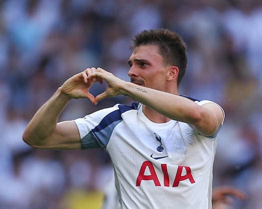 LONDON, ENGLAND - MAY 24: GOAL 1-0. Joao Palhinha of Tottenham Hotspur celebrates after opening the scoring during the Premier League match between Tottenham Hotspur and Everton at Tottenham Hotspur Stadium on May 24, 2026 in London, England. Copyright: xJayxPatel SPPx Sportspressphoto_154020