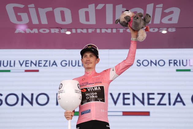 The pink jersey Jonas Vingegaard (Team Visma Lease a Bike) celebrate on the podium after the Stage 15 of the Giro d™Italia, from Voghera to Milano, Italy, Sunday, May 24, 2026.  Copyright: xMassimoxPaolone LaPressex