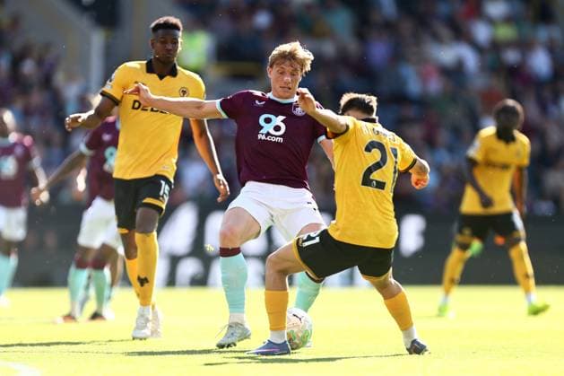 Zian Flemming of Burnley Burnley v Wolverhampton Wanderers, Premier League, Football, Turf Moor, Burnley, UK - 24 May 2026Burnley Turf Moor United Kingdom EDITORIAL USE ONLY No use with unauthorised audio, video, data, fixture lists, club league logos or live services. Online in-match use limited to 120 images, no video emulation. No use in betting, games or single club league player publications.  Copyright: xPhilxOldham Shutterstockx 16889832ad