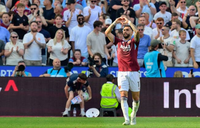 West Ham United v Leeds United, London, UK - 24 May 2026 Goal celebrations for Valentin Castellanos of West Ham United after scoring the opening goal during the Premier League match between West Ham United and Leeds United at The London Stadium, London on 24 May 2026. ( London The London Stadium London England Copyright: xAlanxStanford PPAUKx PPA-277295