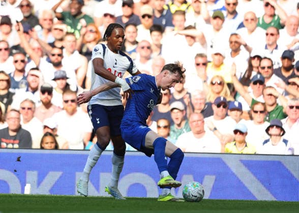 24th May 2026; Tottenham Hotspur Stadium, London, England; Premier League Football, Tottenham Hotspur versus Everton; James Garner of Everton under pressure from Mathys Tel of Tottenham Hotspur JPxFletcher