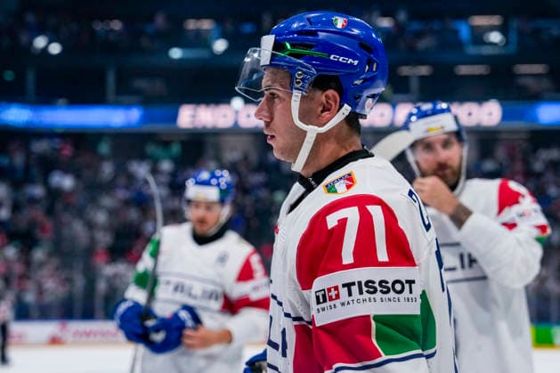 FRIBOURG, SWITZERLAND MAY 24 Marco Zanetti of Italy during the 2026 IIHF Ice Hockey World Championship Switzerland game between Denmark and Italy at BCF Arena on May 24, 2026 in Fribourg, Fribourg Fribourg BCF Arena Fribourg Switzerland Copyright: xJustPictures.ch JarixPestelaccix jp-en-EuSpIm-JP6_JAR_Denmark_Italy_24May2026_00112