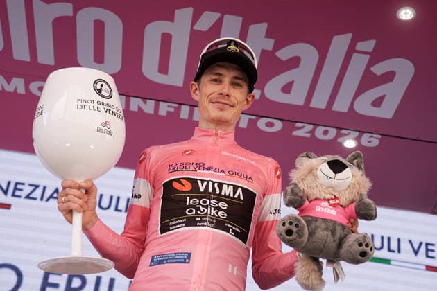 The pink jersey Denmark™s Jonas Vingegaard Hansen of Team Visma Lease A Bike celebrate on the podium after the Stage 15 of the Giro d™Italia, from Voghera to Milano, Italy, Sunday, May 24, 2026.  Copyright: xMarcoxAlpozzi LaPressex