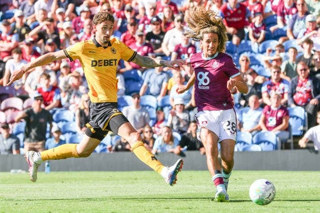 BURNLEY, ENGLAND - MAY 24: Hannibal Mejbri of Burnley controls the ball during the Premier League match between Burnley and Wolverhampton Wanderers at Turf Moor on May 24, 2026 in Burnley, England. Copyright: xSeanxChandlerx xSPPx Sportspressphoto_154126