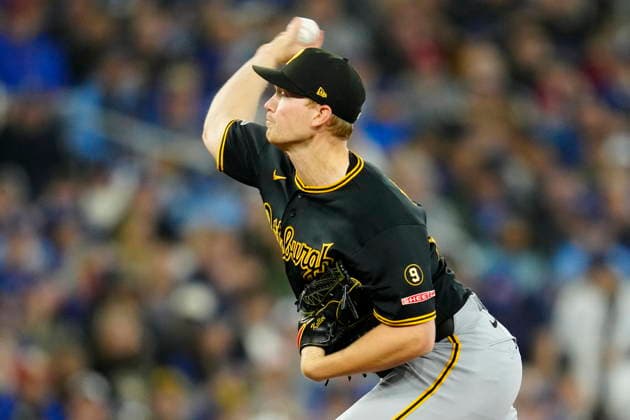 May 25, 2026, Toronto, On, Canada: Pittsburgh Pirates pitcher Mitch Keller (23) throws during first inning MLB, Baseball Herren, USA baseball action against the Toronto Blue Jays in Toronto on Sunday, May 24, 2026. Canada News - May 25, 2026  - ZUMAc35_ 20260525_zaf_c35_004 Copyright: xFrankxGunnx