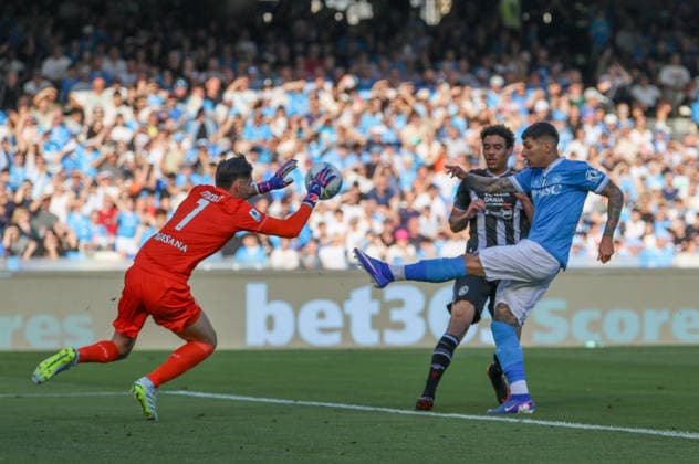 May 24, 2026, Napoli, Campania, ITALIA: Alex Meret of SSC Napoli During the football match on May 24, 2026, valid for the Italian Serie A - 2025 26 championship in Naples at the Diego Armando Maradona Stadium between SSC Napoli and FC Udinese..Pictured: Serie A Football Match - 2025 26 Napoli Vs. Udinese  - ZUMAs236 20260524_aap_s236_008 Copyright: xFabioxSassox