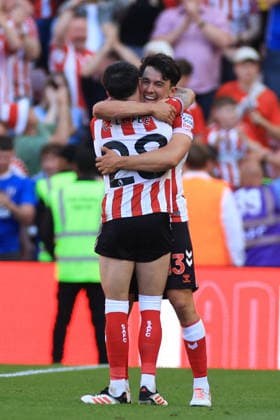 Sunderland v Chelsea Premier League Luke OÕNien of Sunderland (right) embraces Enzo Le FŽe of Sunderland at full time during the Premier League match at the Stadium of Light, Sunderland 24 05 2026 UK Newspapers OUT Copyright: xFredxPalmerx FIL-23471-0112