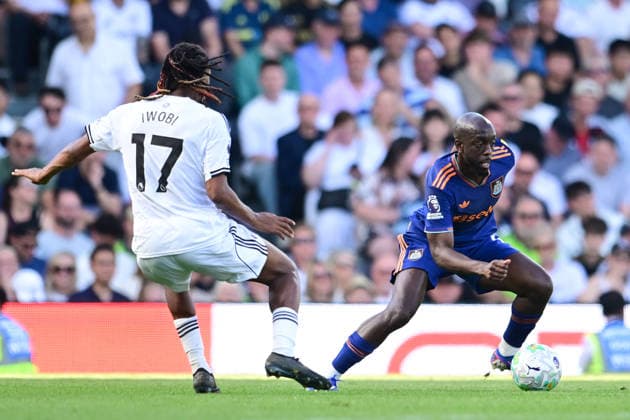 Fulham v Newcastle United, Premier League Newcastle United forward Yoane Wissa (9) on the ball under pressure from Fulham forward Alex Iwobi (17) during the Premier League match between Fulham and Newcastle United at Craven Cottage, London, UK on 24 May 2026. London Craven Cottage Greater London UK Editorial use only DataCo restrictions apply See www.football-dataco.com , Copyright: xDennisxGoodwinx PSI-24290-0066