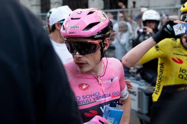 IPA85043974 - VINGEGAARD Jonas, TEAM VISMA LEASE A BIKE during the 15th stage of Giro d Italia 2026 in Milan, Italy, on may 24, 2026  Copyright: xSilviaxColombo IPAxSportx xx 85043974