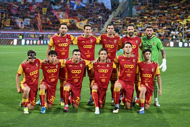 Formazione CATANZARO,durante la partita tra Catanzaro e Monza dei Play Off del Campionato italiano di calcio Serie BKT 2025 2026 - Stadio Nicola Ceravolo. Catanzaro , Italia - 24 Maggio 2026- calcio (foto di Francesco Mazzitello LaPresse)  Copyright: xFrancescoxMazzitello LaPressex