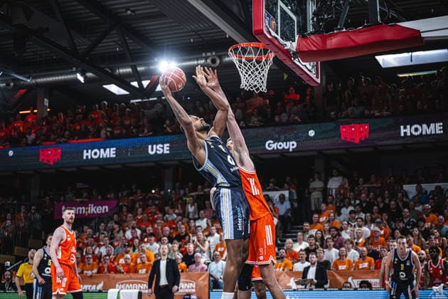 1 Basketball Bundesliga, easyCredit BBL, Season 2025 2026, Men, Playoffs, Quarterfinals, Game 4, 24 05 2026, RASTA Vechta ALBA Berlin Norris Agbakoko 17 ALBA BERLIN at basketball Vechta RASTA Dome Lower Saxony Germany