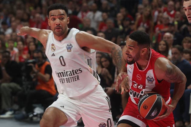 Olympiacos Piraeus v Real Madrid - EuroLeague Final ATHENS, GREECE - MAY 24: Cory Joseph (34) of Olympiacos Piraeus in action against Trey Lyles (0) of Real Madrid during the men s EuroLeague final basketball match between Olympiacos Piraeus and Real Madrid at the Telekom Center in Athens, Greece, on May 24, 2026. Ayhan Mehmet Anadolu Athens Greece. Editorial use only. Please get in touch for any other usage.  Copyright: x2026xAnadoluxAyhanxMehmetx