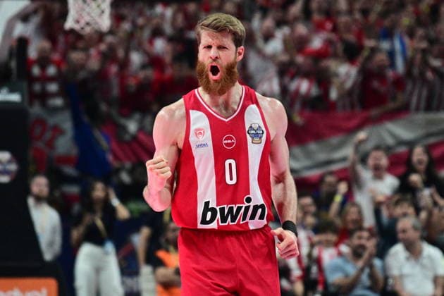 Olympiacos Piraeus v Real Madrid Euroleague Final Four Thomas Walkup of Olympiacos celebrates during the Euroleague match, Final Four, Final game between Olympiacos Piraeus v Real Madrid played at ATHENS Telekom Center Athens Stadium on May 24nd 2026 in Athens Greece Athens Greece Basketball Copyright: xAgenciaxLOFx