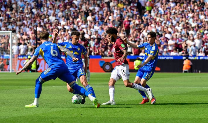 West Ham United v Leeds United, London, UK - 24 May 2026 Pablo of West Ham United and Ethan Ampadu of Leeds United during the Premier League match between West Ham United and Leeds United at The London Stadium, London on 24 May 2026. ( London The London Stadium London England Copyright: xAlanxStanford PPAUKx PPA-277408
