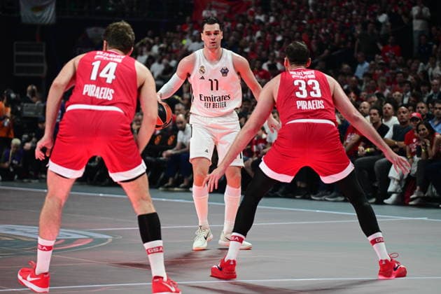 Olympiacos Piraeus v Real Madrid Euroleague Final Four Mario Hezonja of Real Madrid during the Euroleague match, Final Four, Final game between Olympiacos Piraeus v Real Madrid played at ATHENS Telekom Center Athens Stadium on May 24nd 2026 in Athens Greece Athens Greece Basketball Copyright: xAgenciaxLOFx