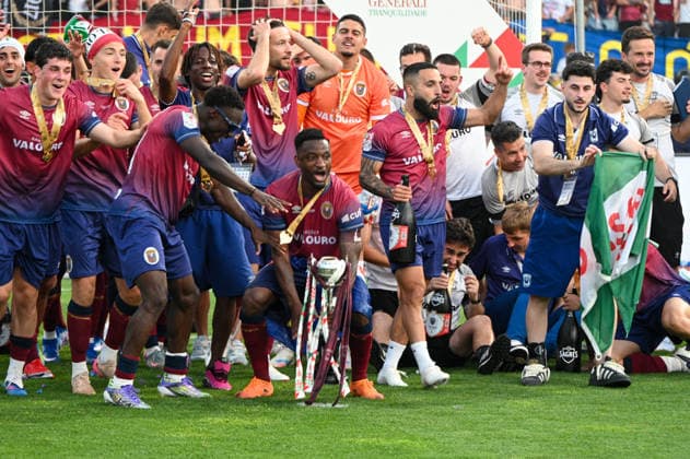 May 24, 2026, Lisbon, Lisbon, Portugal: Players from Torreense celebrates the winning after the TaoÂßa de Portugal final match at the Estadio Nacional (Jamor) in Oeiras, Portugal, on May 24, 2026. 2026 SPORTING CP V SC TORREENSE TACA DE PORTUGAL FINAL  - ZUMAr238 20260524_zip_r238_080 Copyright: xRicardoxRochax