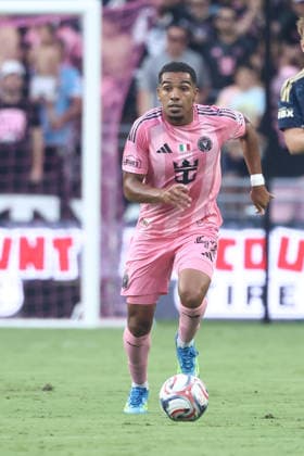 MIAMI, FL - MAY 24: Inter Miami CF forward Yannick Bright (42) attacks with the ball in the first half during the match between Philadelphia Union and Inter Miami CF on Sunday, May 24, 2026 at Nu Stadium in Miami, FL (Photo by Peter Joneleit Icon Sportswire) SOCCER: MAY 24 MLS, Fussball Herren, USA Inter Miami CF vs Philadelphia Union EDITORIAL USE ONLY Icon2605024003