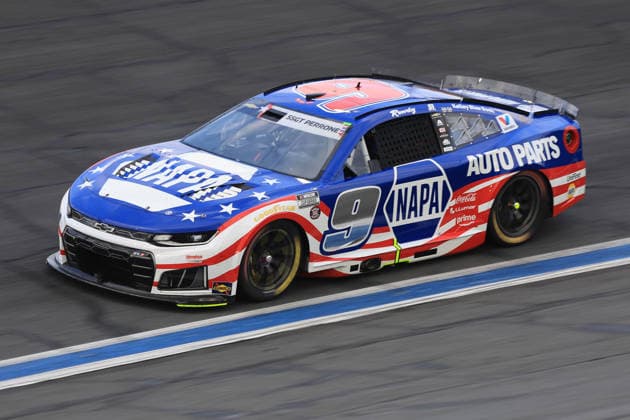 CHARLOTTE, NC - MAY 24: Chase Elliott ( 9 Hendrick Motorsports NAPA Auto Parts Chevrolet) races into turn 3 during the running of the NASCAR, Motorsport, USA Cup Series Coca-Cola 600 on May 24, 2026 at Charlotte Motor Speedway in Charlotte, NC. (Photo by Jeff Robinson Icon Sportswire) AUTO: MAY 24 NASCAR Cup Series Coca-Cola 600 EDITORIAL USE ONLY Icon2605247371600