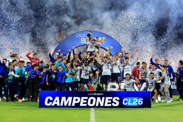 LIGA BBVA MX TORNEO CLAUSURA 2026 FINAL LIGA BBVA MX TORNEO CLAUSURA 2026 FINAL PUMAS VS CRUZ AZUL 24052026 MEXICO CITY, MEXICO Photo of players of Cruz Azul celebrating with the champion trophy, after defeating Pumas in the final of the Liga BBVA MX Torneo Clausura 2026, held at the Estadio Olimpico of Mexico City Photo of players of Cruz Azul celebrating with the champion trophy, after defeating Pumas in the final of the Liga BBVA MX Torneo Clausura 2026, held at the Estadio Olimpico of Mexico City PHOTO BY IMAGENSHOP AGENCIA FOTOGRAFICA MEXICO CITY MEXICO CITY MEXICO CITY MEXICO Copyright: xJorgexReyesx