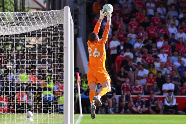 Nottingham Forest v Bournemouth - Premier League Matz Sels, Nottingham Forest goalkeeper, saves the ball during the Premier League match between Nottingham Forest and Bournemouth at the City Ground in Nottingham, United Kingdom, on May 24, 2026. Nottingham Nottinghamshire United Kingdom  Copyright: xMIxNewsx originalFilename:fletcher-nottingh260524_npR07.jpg