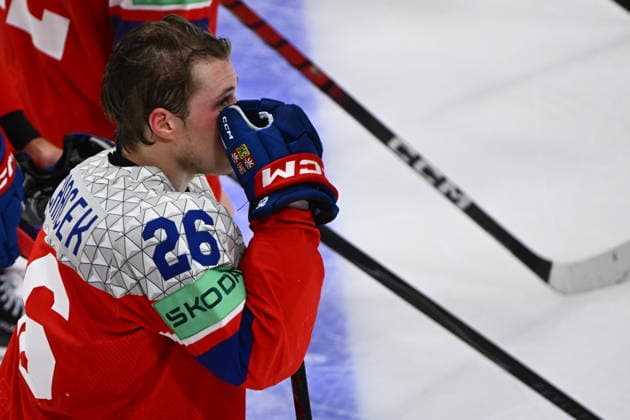 Jiri Tichacek of Czech Republic after losing the game at the IIHF World Championship, WM, Weltmeisterschaft Group B match Czech Republic vs Norway on May 25, 2026, Fribourg, Switzerland. (CTKxPhoto RadekxPetrasek) CTKPhotoP2026052506325  CTKPhotoP2026052506325
