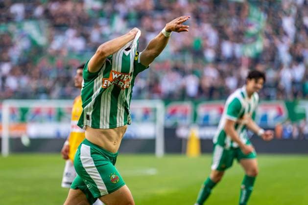 SOCCER - BL, Rapid vs Ried VIENNA,AUSTRIA,25.MAY.26 - SOCCER - ADMIRAL Bundesliga, Europacup play off, SK Rapid Wien vs SV Ried. Image shows the rejoicing of Louis Schaub and Jakob Schoeller (Rapid).  GEPAxpictures xKevinxHackner