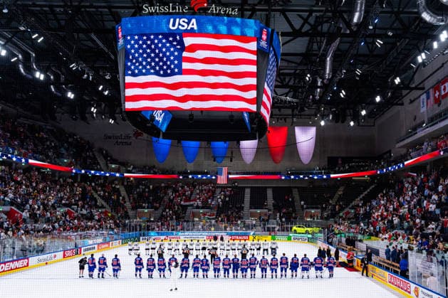 ZURICH, SWITZERLAND - MAY 25: Winning ceremony after the Preliminary Round - Group A Match 47 between United States and Hungary at the IIHF Ice hockey, Eishockey World Championship, WM, Weltmeisterschaft 2026, Swiss Life Arena on May 25, 2026 in Zurich, Switzerland. Zurich Switzerland Copyright: xTimoxSteinx