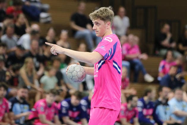 25 05 2026 Handball Men 2025 2026 2 Handball Bundesliga 32 Matchday HC Elbflorenz 2006 TSV Bayer Dormagen BallsportArena Dresden Florian Boehnert Dormagen, 9, pink shows the way Dresden Saxony Germany