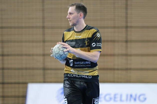 25 05 2026 Handball Men 2025 2026 2 Handball Bundesliga 32 Matchday HC Elbflorenz 2006 TSV Bayer Dormagen BallsportArena Dresden Julius Dierberg Dresden, 9, schwarzgold am Ball Dresden Saxony Germany