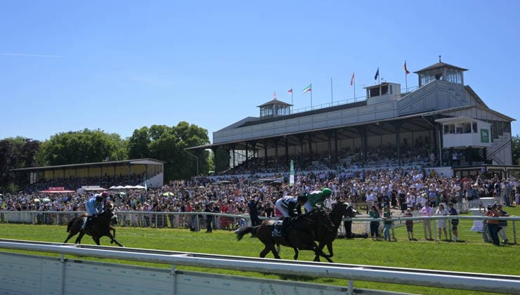 25 05 2026, xophax, kölngalopp , racecourse Weidenpesch , charity race day , racecourse with grandstand Cologne