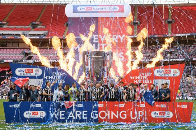 Notts County v Salford City - Sky Bet League Two Play-Off Final Notts County players celebrate after winning promotion to League 1 during the Sky Bet League 2 Play Off Final match against Salford City at Wembley Stadium in London, United Kingdom, on May 25, 2026. London Greater London United Kingdom  Copyright: xMIxNewsx originalFilename:fletcher-nottscou260525_npTjL.jpg