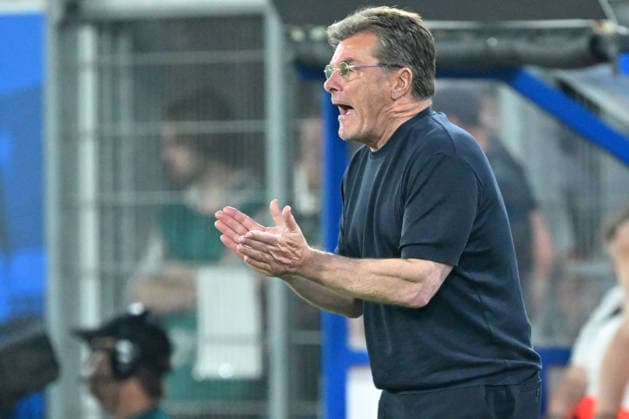 Paderborn, Home Deluxe Arena, 25 05 26, GER, Herren, Relegation, Saison 2025 2026, SC Paderborn 07 VfL Wolfsburg Bild Trainer Dieter HECKING Wolfsburg DFL regulations prohibit any use of photographs as image sequences and or quasi video NRW Germany