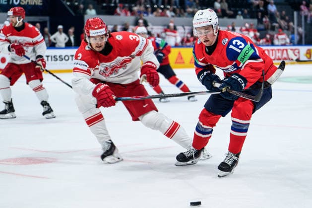 260526 Malte Setkov of Denmark and Petter Vesterheim of Norway during the 2026 IIHF Ice Hockey World Championship match between Norway and Denmark on May 26, 2026 in Fribourg Photo Jesper Zerman BILDBYRAN kod JZ JZ0731 ishockey ice hockey ishockey vm 2026 vm 2026 iihf world championship norge norway danmark denmark bbeng norge norway danmark denmark  Copyright: JESPERxZERMAN BB260526JZ014