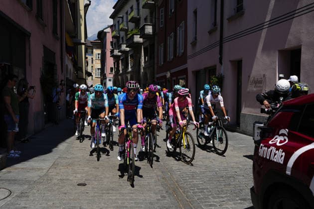 Start the race during Stage 16 of the Giro d™Italia, from Bellinzona to CarÃ¬, Switzerland, Tuesday, May 26, 2026.  Copyright: xFabioxFerrari LaPressex