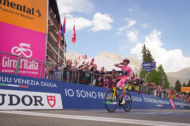 The pink jersey Denmark™s Jonas Vingegaard Hansen of Team Visma Lease A Bike cycles to the finish line to win the Stage 16 of the Giro d™Italia, from Bellinzona to CarÃ¬, Switzerland, Tuesday, May 26, 2026.  Copyright: xMassimoxPaolone LaPressex