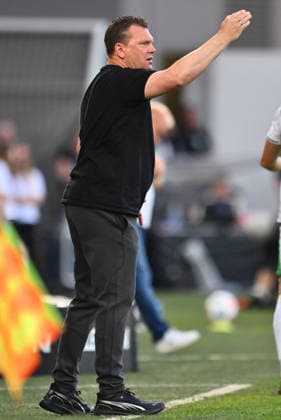 26 05 2026 Soccer season 2025 2026 Relegation 2 Soccer Bundesliga first leg SpVgg Greuther Fürth Kleeblatt Rot Weiss Essen RWE Sportfoto Zink xwoxzix DFL regulations prohibit any use of photographs as image sequences and or quasi video only for editorial use Uwe Koschinat Trainer Rot Weiss Essen