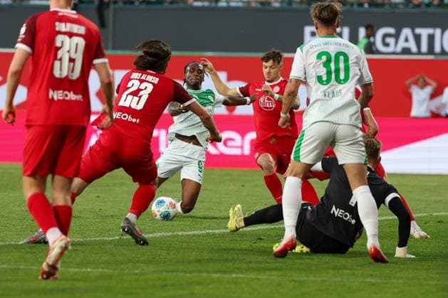 Noel Futkeu 9 Spvgg Greuther Fuerth scores the 1 0, SpVgg Greuther Fuerth vs Rot Weiss Essen, Football, Men, Relegation, 2 Bundesliga, DFL, Season 2025 2026, Return match, 26 05 2026 DFB regulations prohibit any use of photographs as image sequences and or quasi video Fuerth Bayern Germany Copyright: xkolbert-press MartinxAgüerax