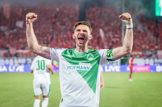 Branimir Hrgota 10 Spvgg Greuther Fuerth celebrates after his goal for 2 0, SpVgg Greuther Fuerth vs Rot Weiss Essen, Football, Men, Relegation, 2 Bundesliga, DFL, Season 2025 2026, Second leg, 26 05 2026 DFB regulations prohibit any use of photographs as image sequences and or quasi video Fuerth Bayern Germany Copyright: xkolbert-press MartinxAgüerax