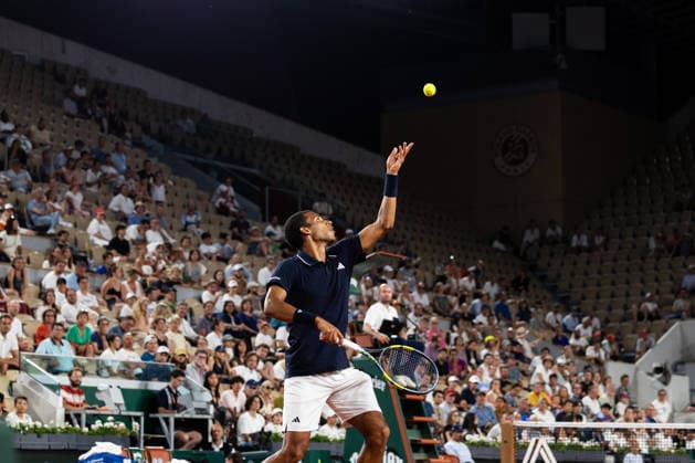 PARIS, FRANCE - MAY 26: Felix Auger-Aliassime of Canada is seen in action in his first round match against Daniel Altmaier of Germany during Day Three of the 2026 French Open at Roland Garros on May 26, 2026 in Paris, France. (Photo by Pauline FIGUET SPP) Copyright: xPaulinexFIGUETx xSPPx Sportspressphoto_SPR155047