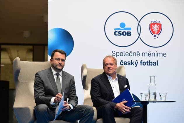 From left CSOB bank CEO Ales Blazek and Czech Football Association (FACR) chairman David Trunda at the press conference, PK, Pressekonferenz on partnership between Czech Football Association (FACR) and CSOB on May 27, 2026, Prague, Czech Republic. (CTKxPhoto MichalxKamaryt) CTKPhotoP2026052702993  CTKPhotoP2026052702993