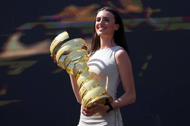 The trophy (trofeo senza fine) before Stage 17 of the Giro d™Italia, from Cassano d™Adda to Andalo, Italy - Wednesday May 27, 2026.  Copyright: xSimonexSpada LaPressex