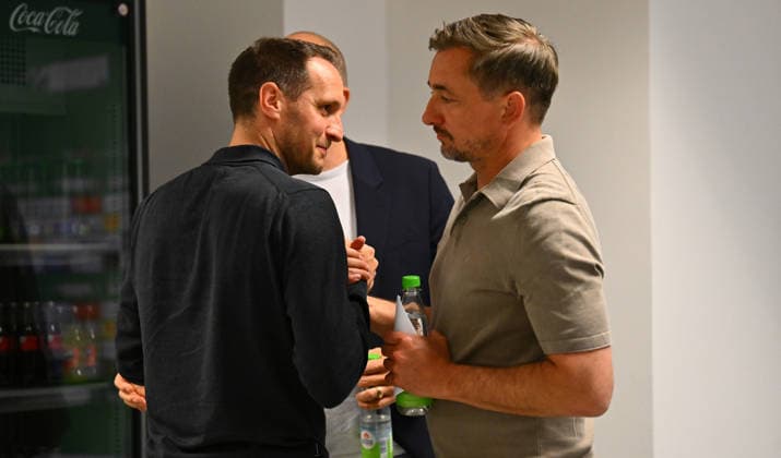 27 05 2026 SpVgg Greuther Fürth Fuerth Media event Press event Presentation of new Managing Director Sport Stephan Fürstner Sports Director SpVgg Greuther Fürth Daniel Meyer Managing Director Sport SpVgg Greuther Fürth Handshake Handshake