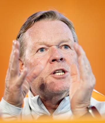 ZEIST - National coach Ronald Koeman during a press conference, PK, Pressekonferenz in which he provides an explanation of the World Cup squad. KOEN VAN WEEL ANP xVIxANPxSportx xxANPxIVx 559444882 originalFilename: 559444882.jpg