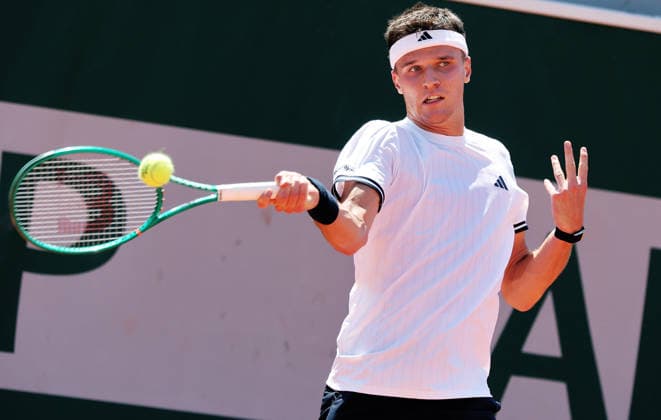 TENNIS - French Open 2026 PARIS,FRANCE,27.MAY.26 - TENNIS - ATP, Tennis Herren World Tour, French Open, Roland Garros, Grand Slam. Image shows Jakub Mensik (CZE).  GEPAxpictures xMatthiasxHauer