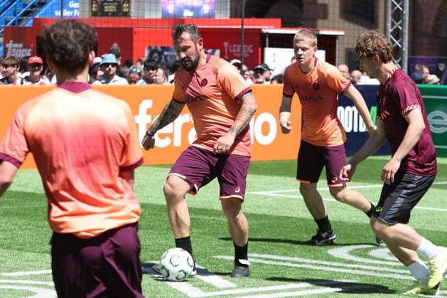 UEFA Conference League Final Legends Match at the Leipzig Fan Festival, 27 05 26 Ingo Hertzsch at the Legends Match at the Fan Festival on the Leipzig Market Square, on the occasion of the UEFA Conference League Final, 27 05 26 Copyright: xBEAUTIFULxSPORTS JanxKaeferx